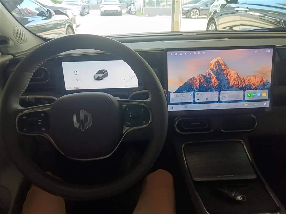 Leapmotor C11