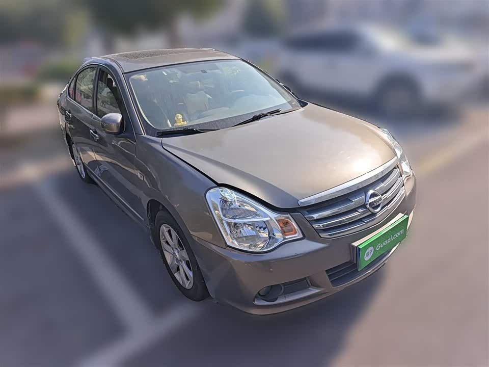 Nissan Xuan Yi