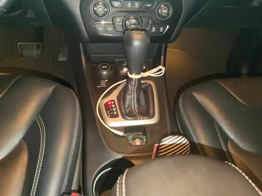 Jeep Free light