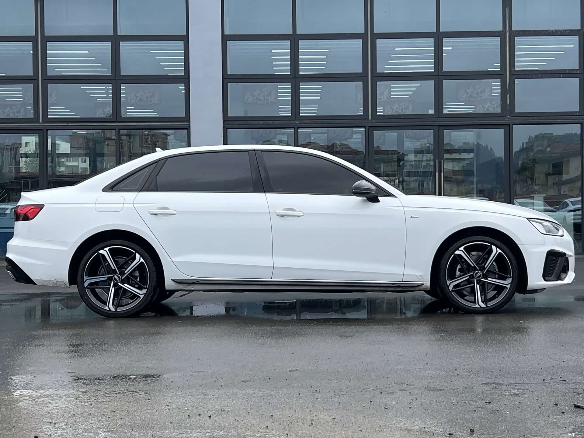 Audi A4L, 2025 15