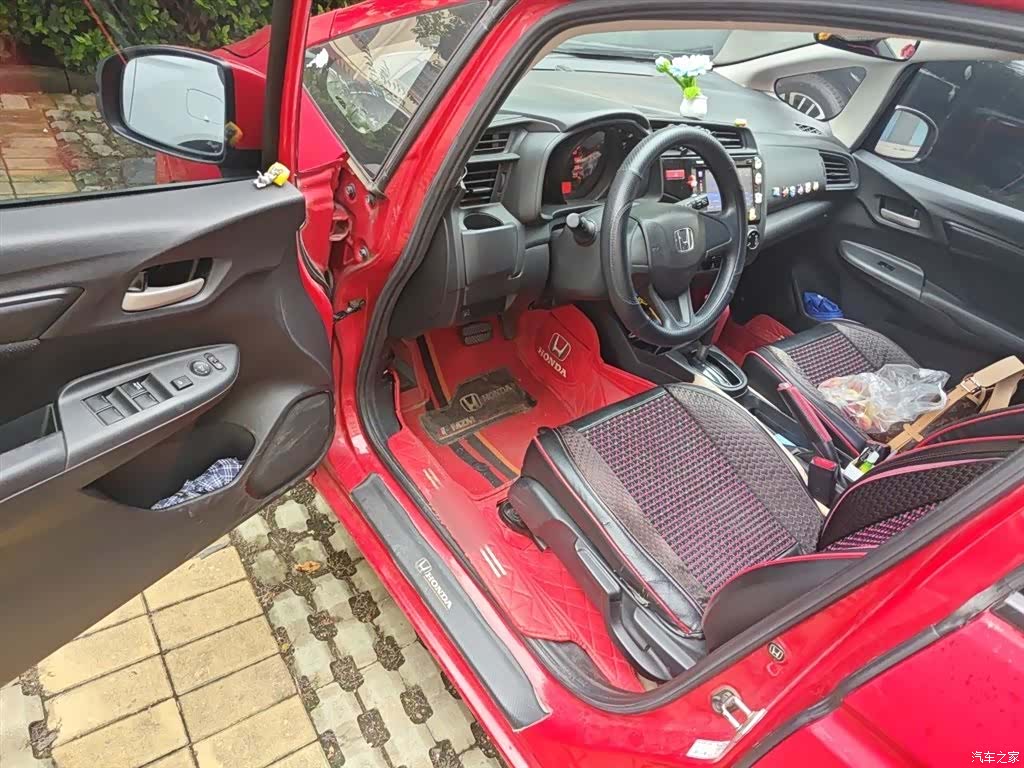 Honda Fit, 2017 14
