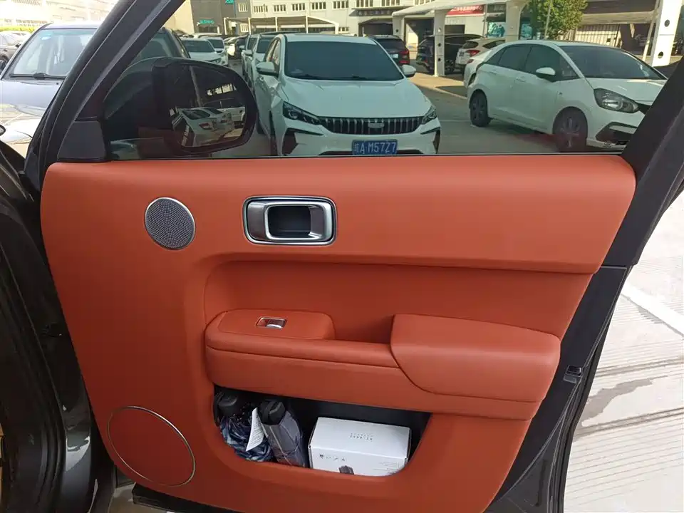 Li Auto Ideal L8
