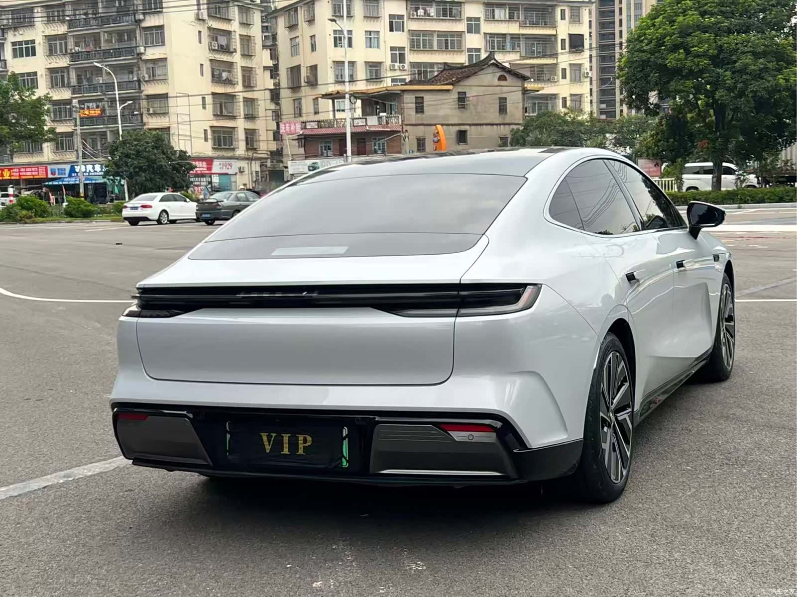 Geely E8, 2024 9