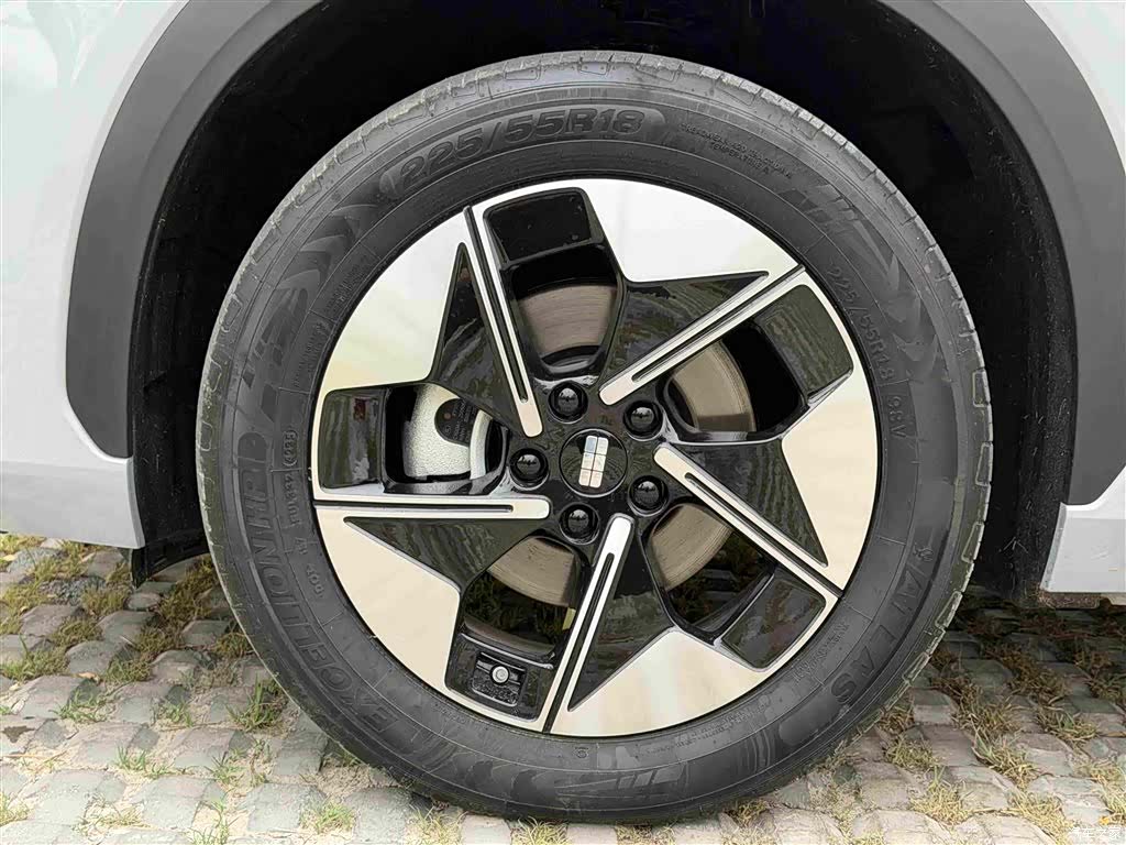 Geely Galaxy E5, 2026 14