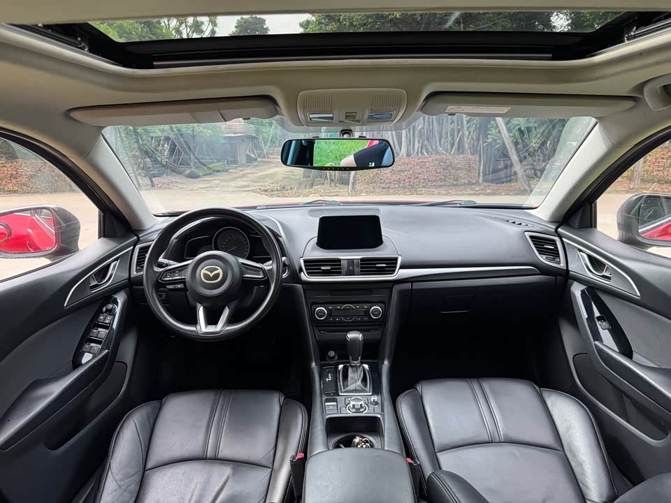 Mazda 3 Angkesaila