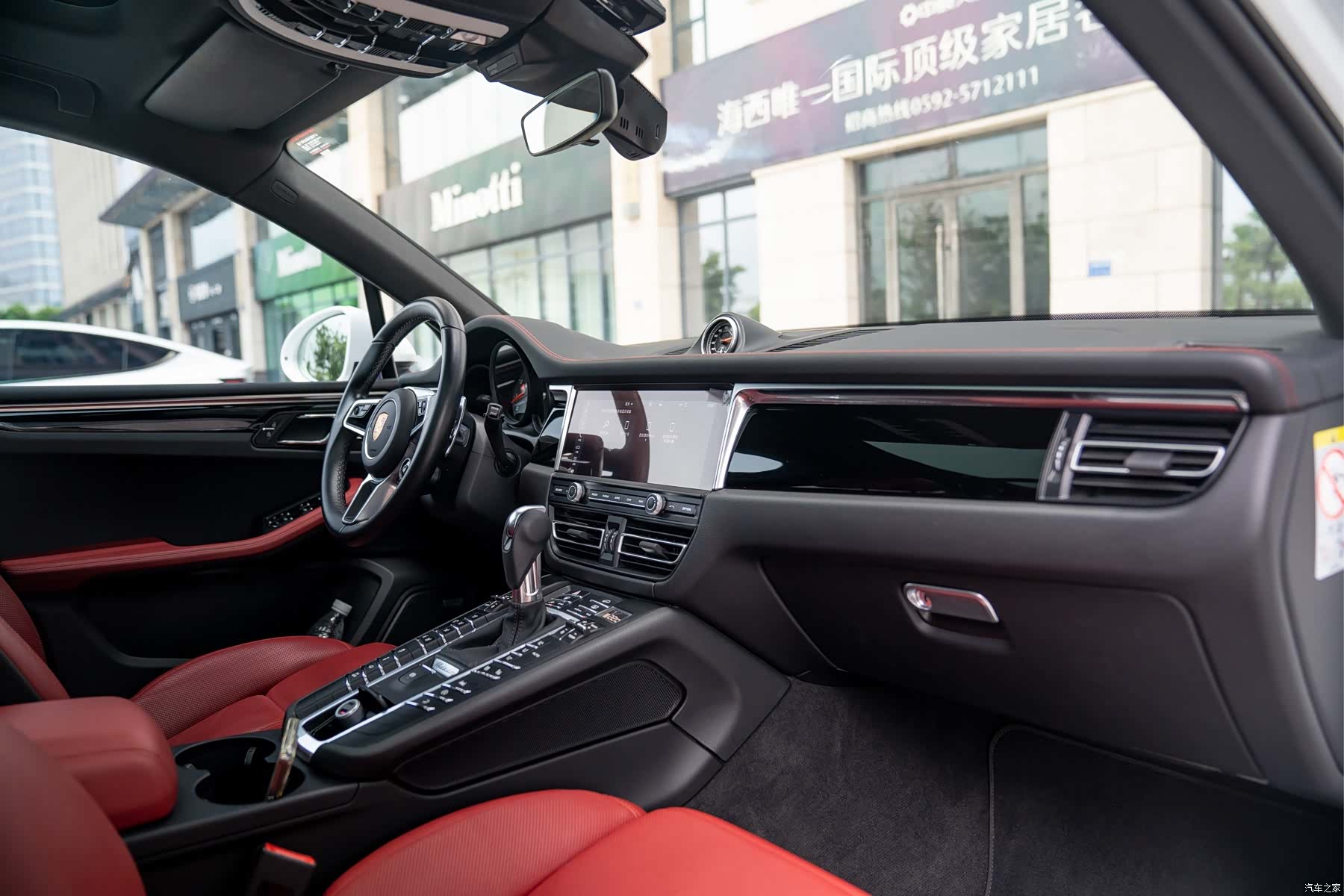 Porsche Macan, 2021 24
