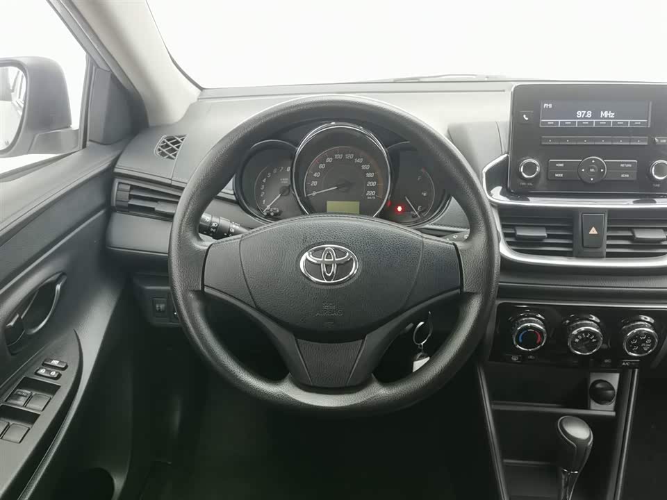 Toyota YARiS L Zhixuan