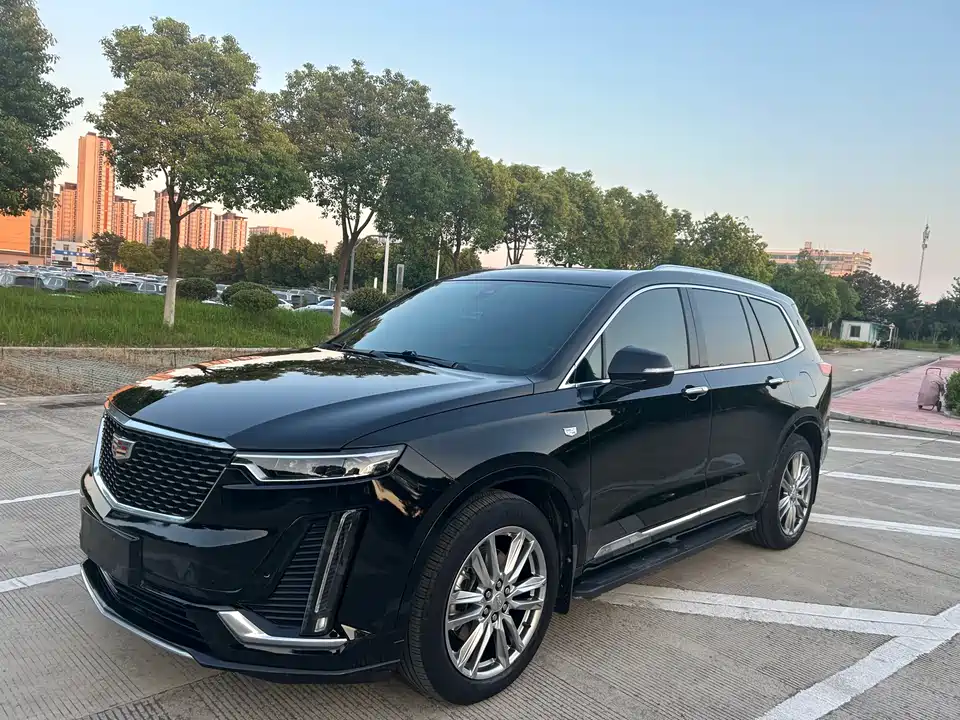 Cadillac XT6