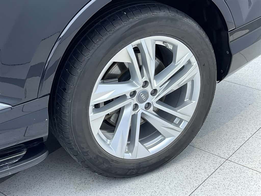 Audi Q7, 2021 11