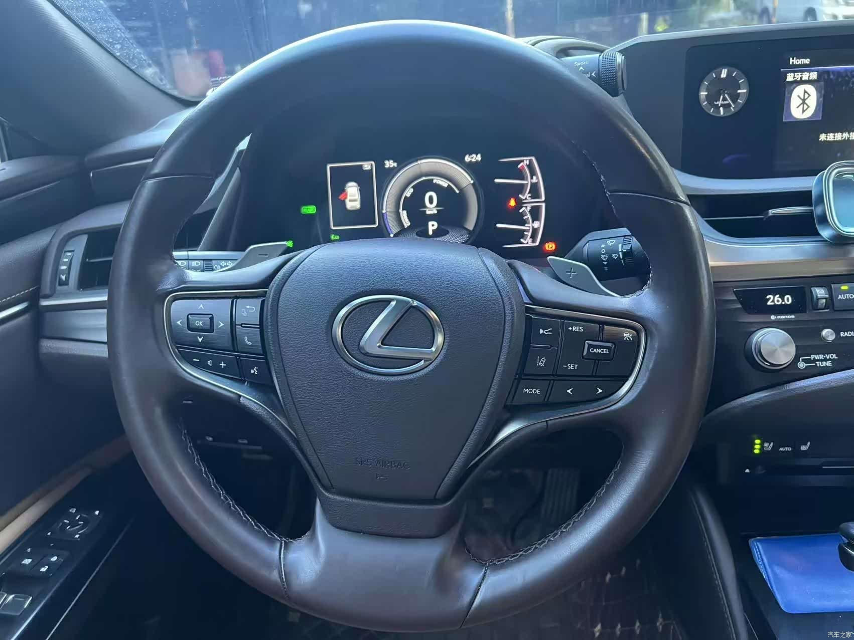 Lexus ES, 2021 9