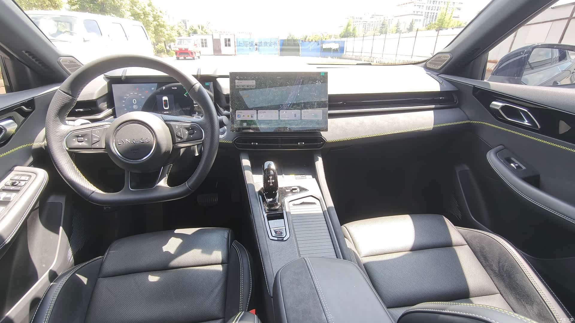 Lynk & Co 02, 2023 все фото