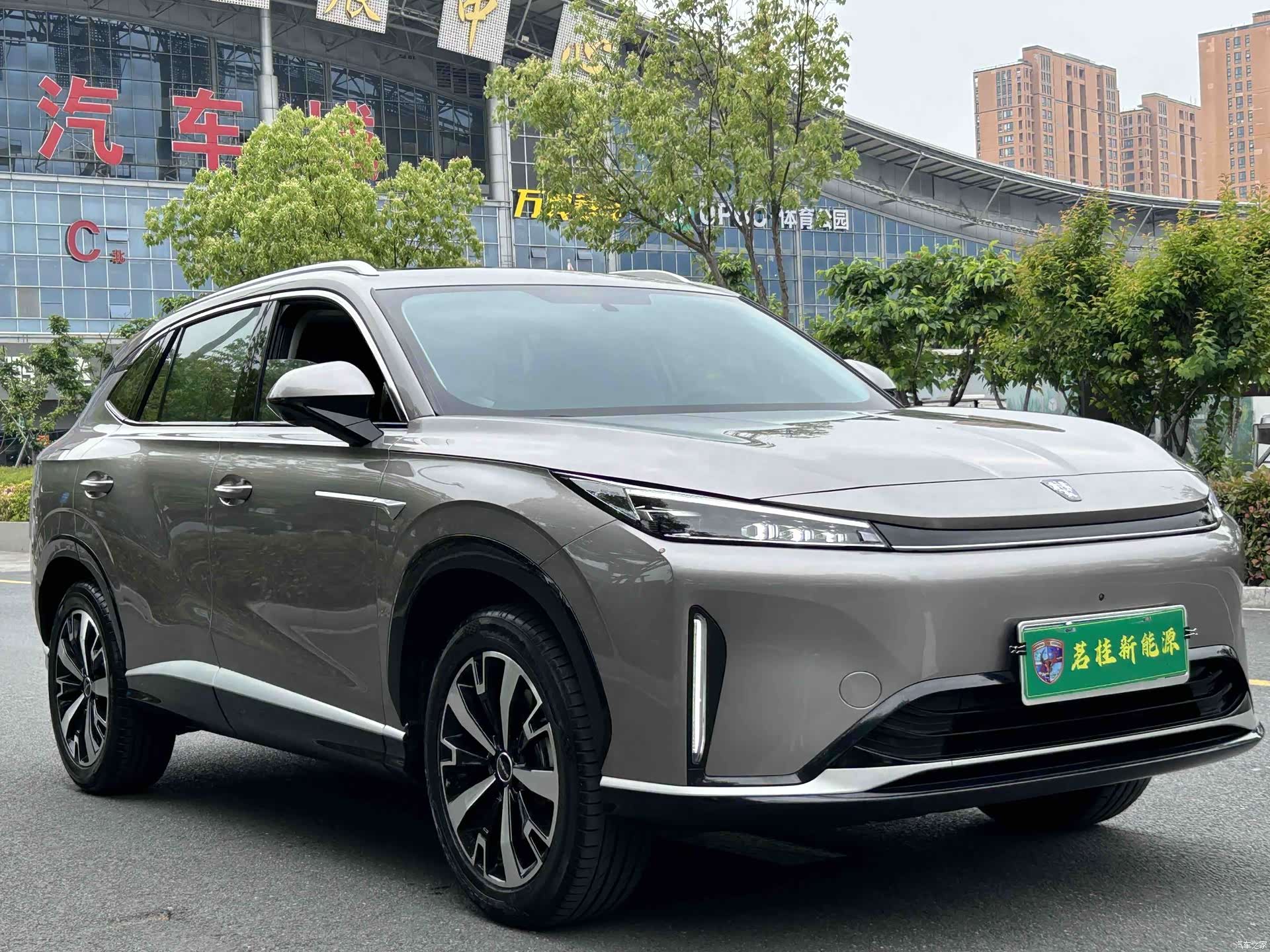 Roewe D5X, 2024 3