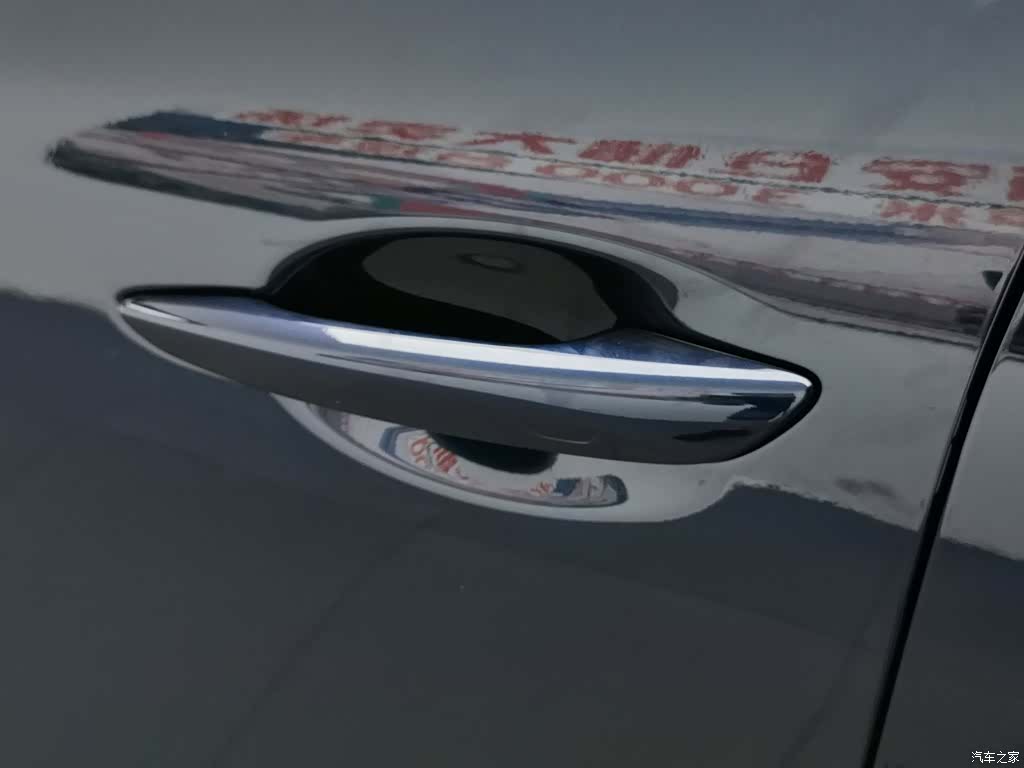 Mazda CX-30, 2025 18