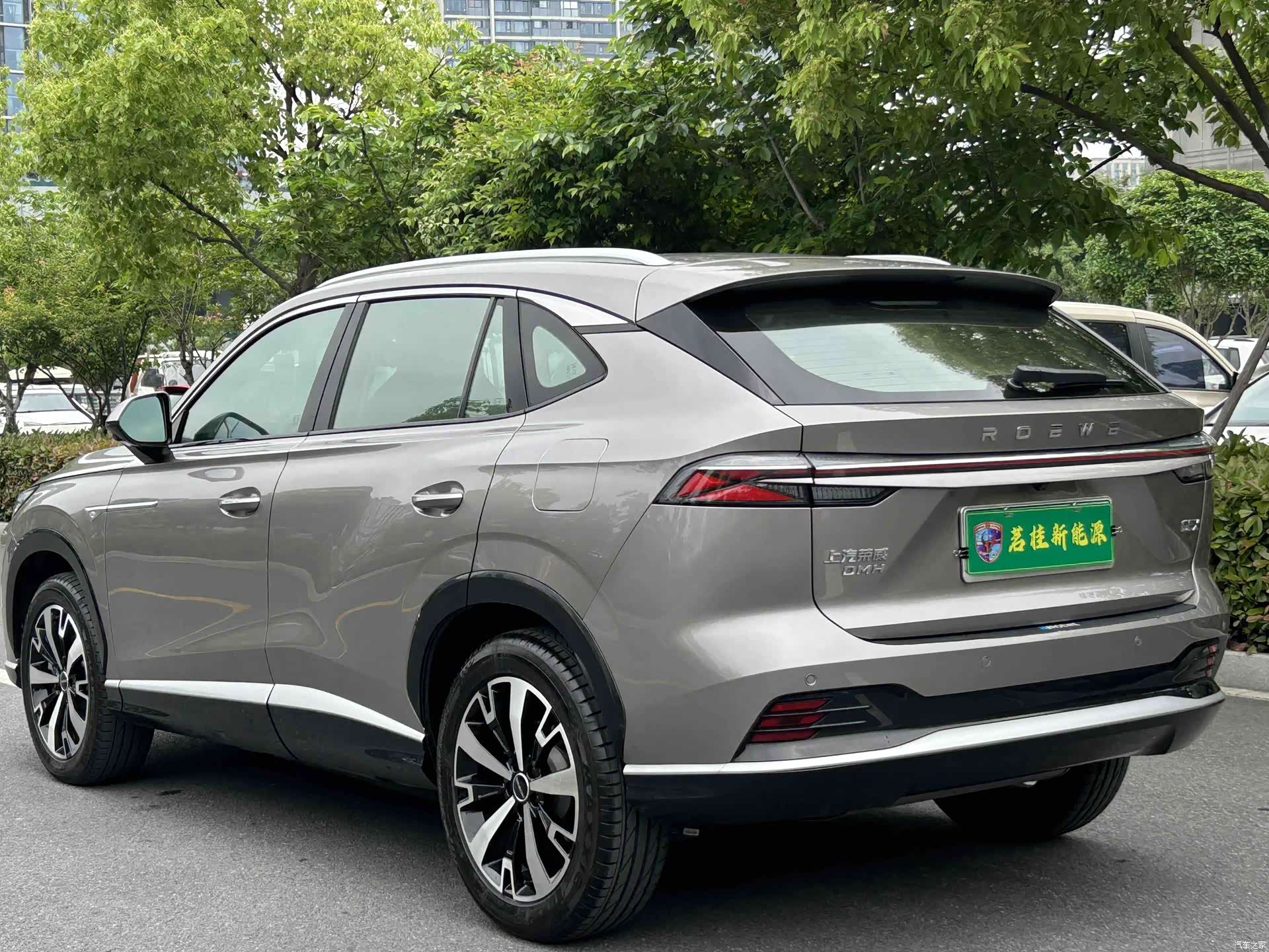 Roewe D5X, 2024 18