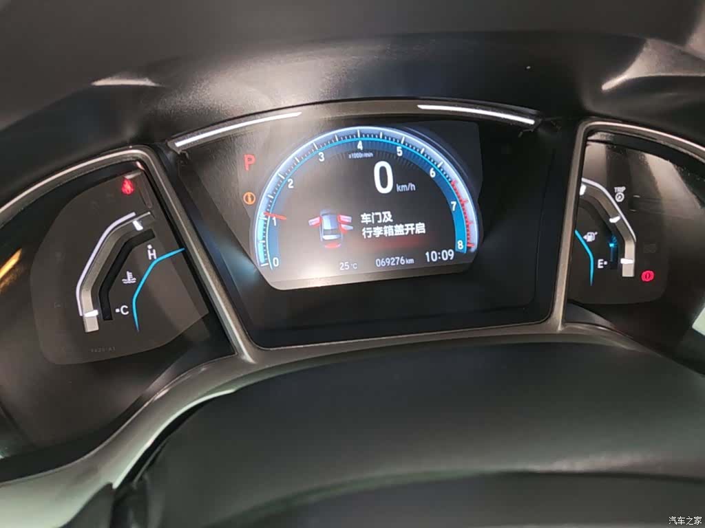 Honda Civic, 2018 12