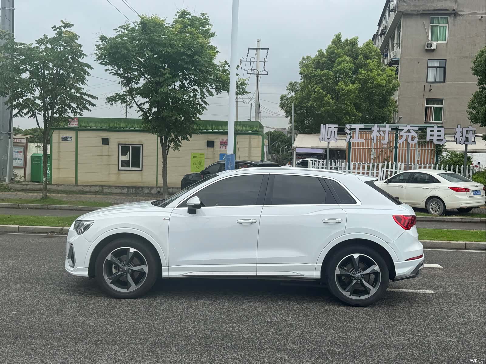Audi Q3, 2020 7