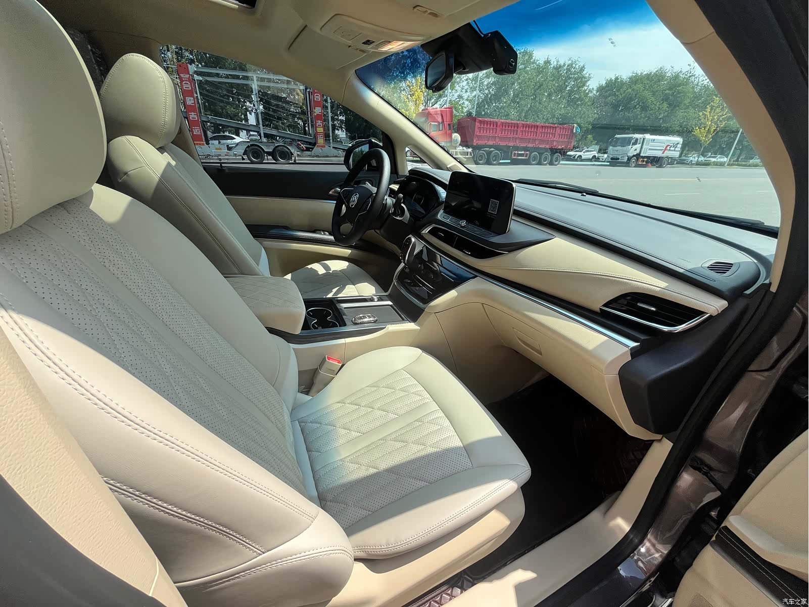 Buick GL8, 2025 14