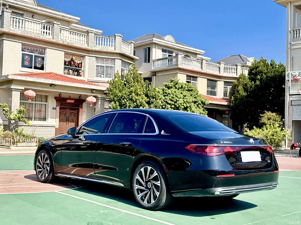 Mercedes-Benz E-Class, 2024 7