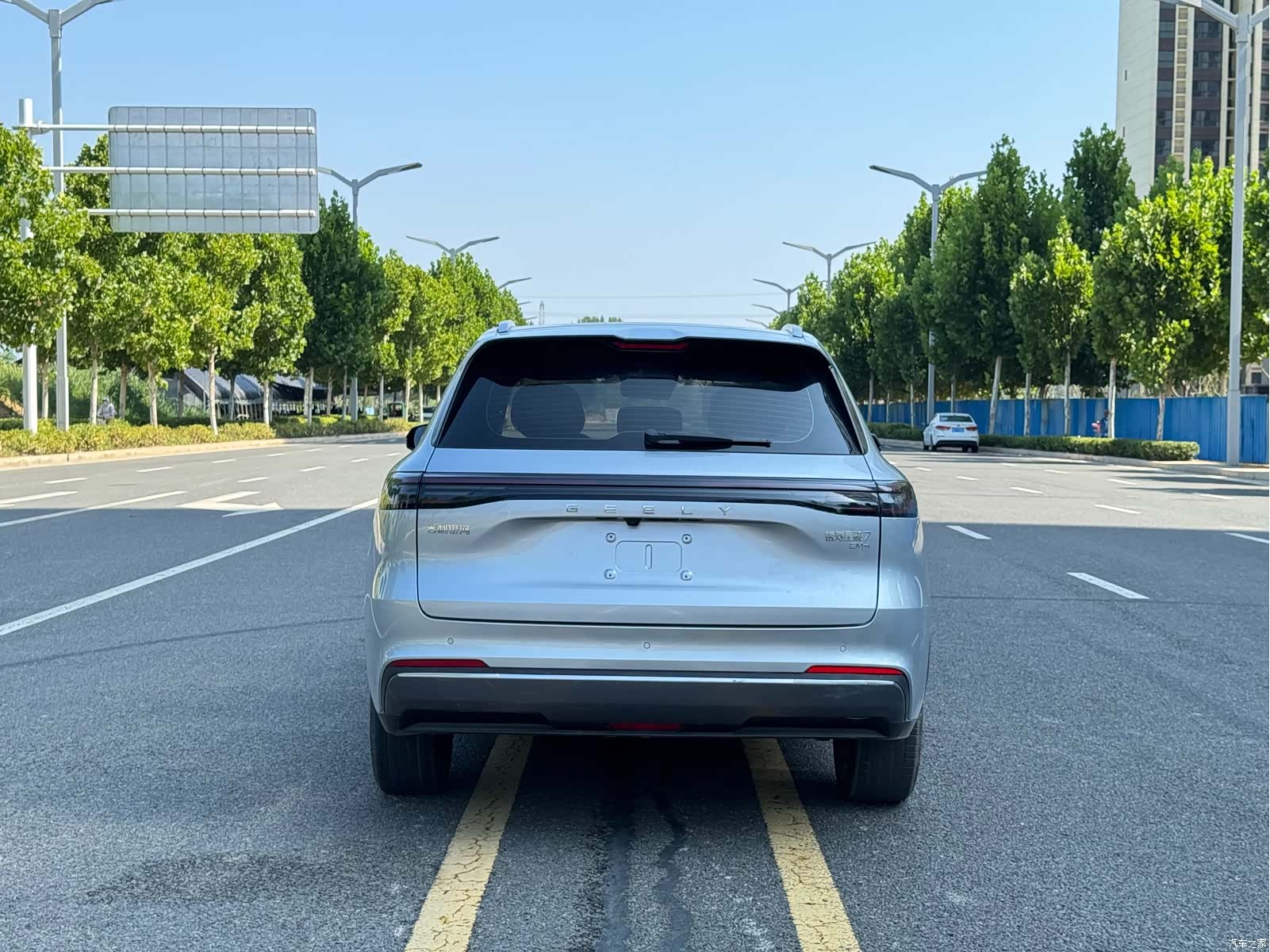 Geely 7, 2025 8