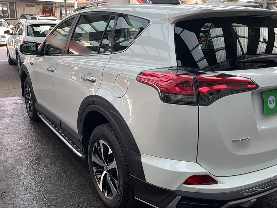 Toyota RAV4 Rongfang