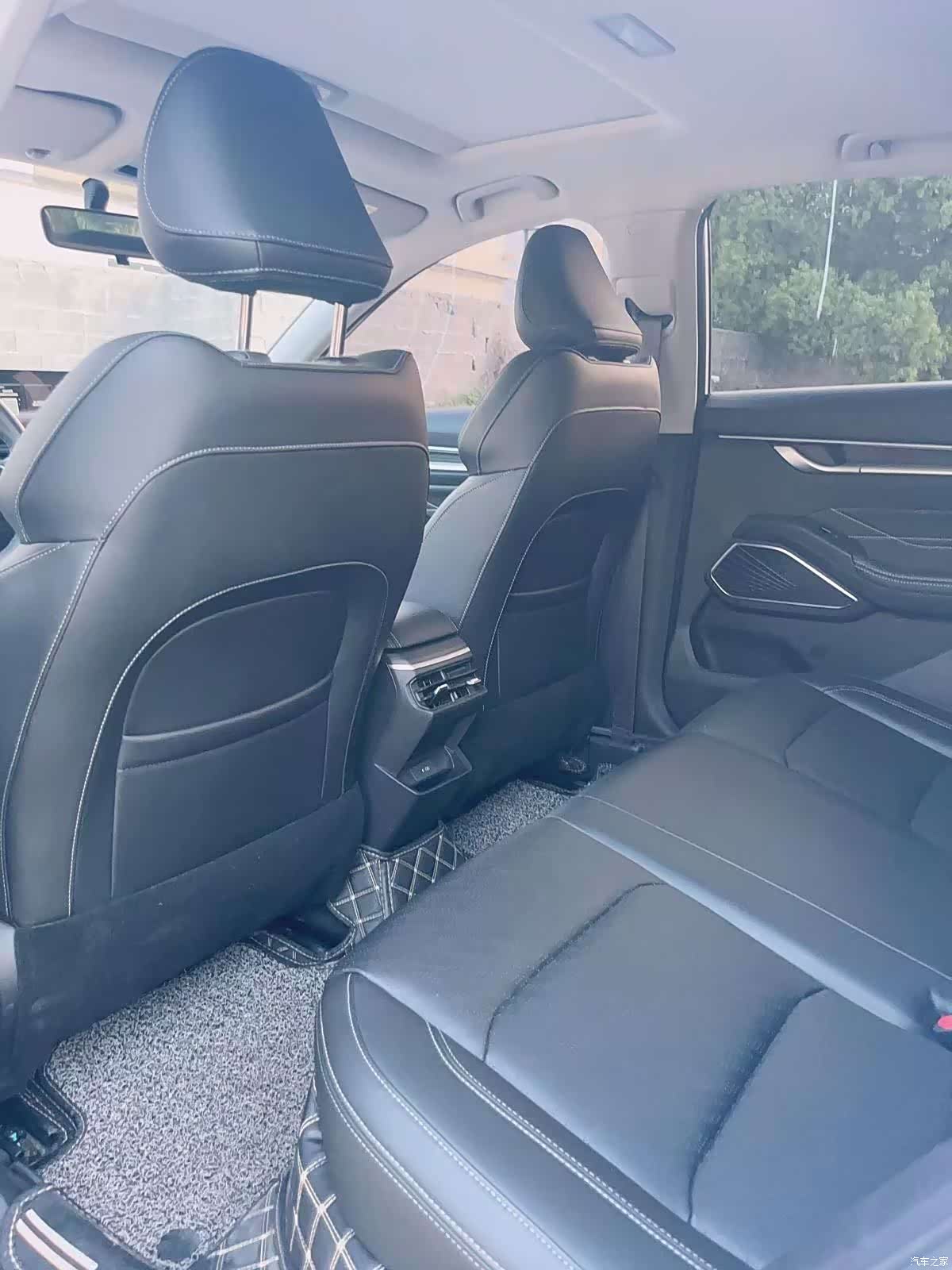 Geely Emgrand, 2022 6