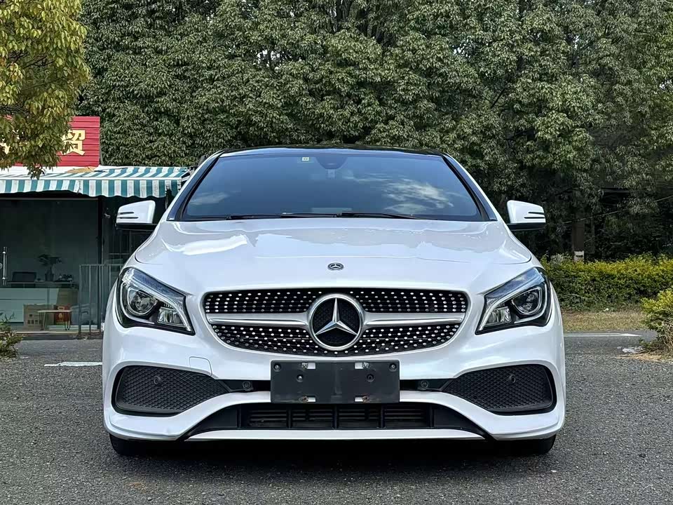 Mercedes-Benz CLA