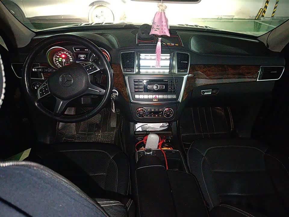 Mercedes-Benz GL grade