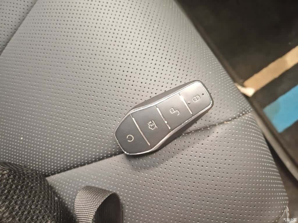 BYD Seal, 2024 15