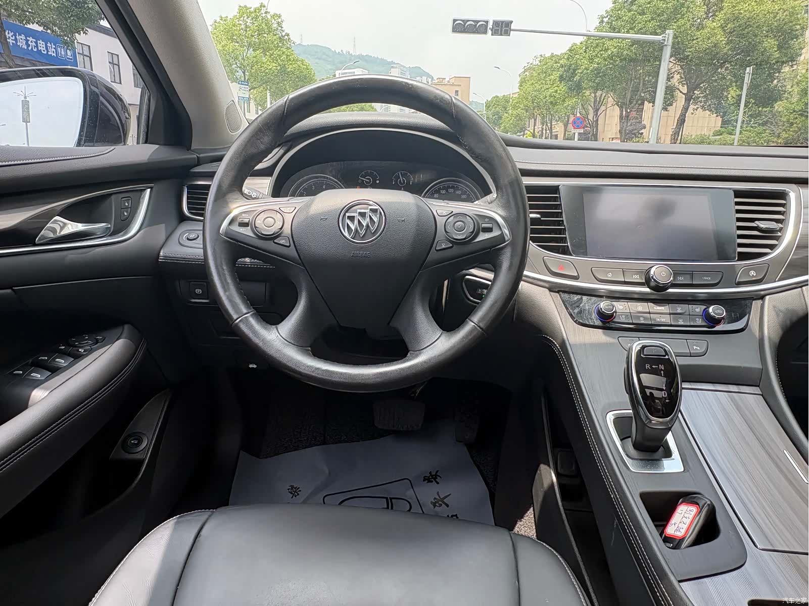 Buick LaCrosse, 2018 18