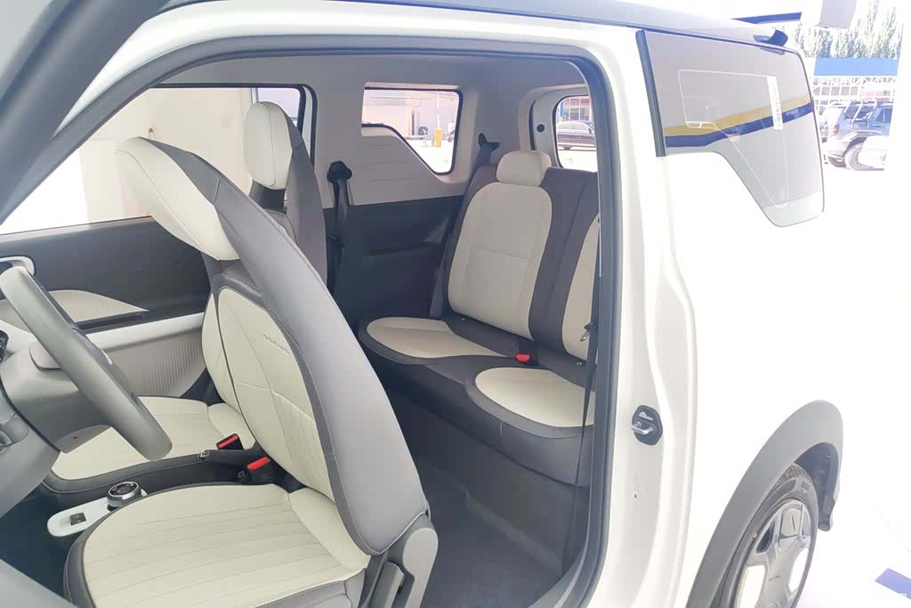 Geely Panda, 2025 11