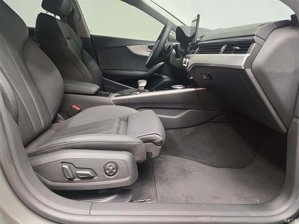 Audi A5, 2023 27