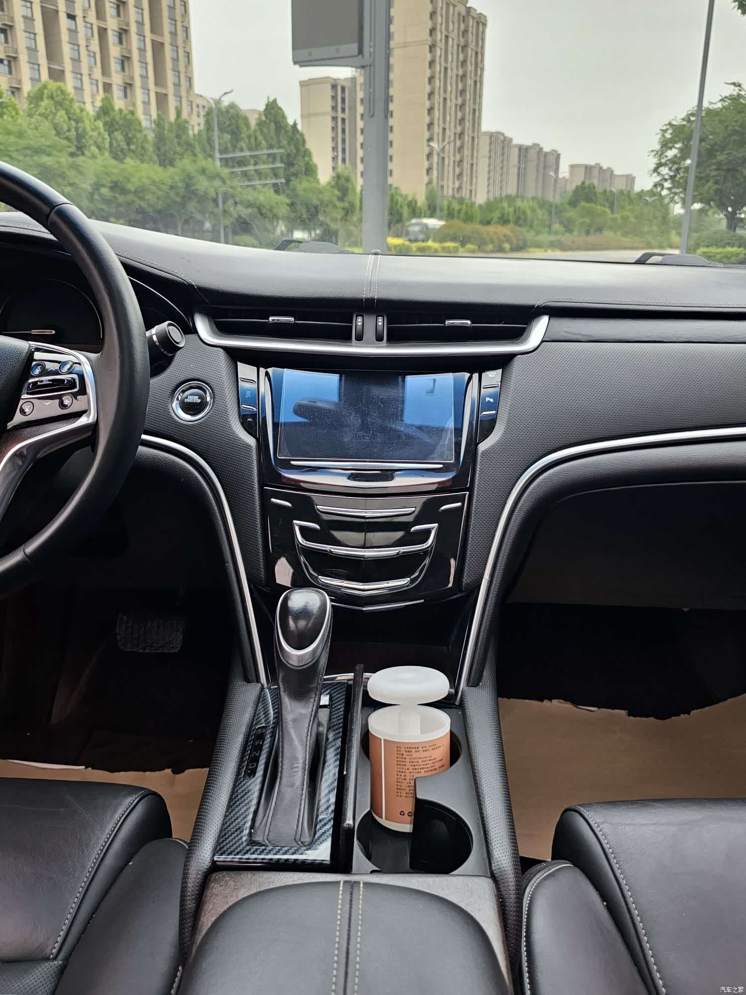 Cadillac XTS, 2018 13