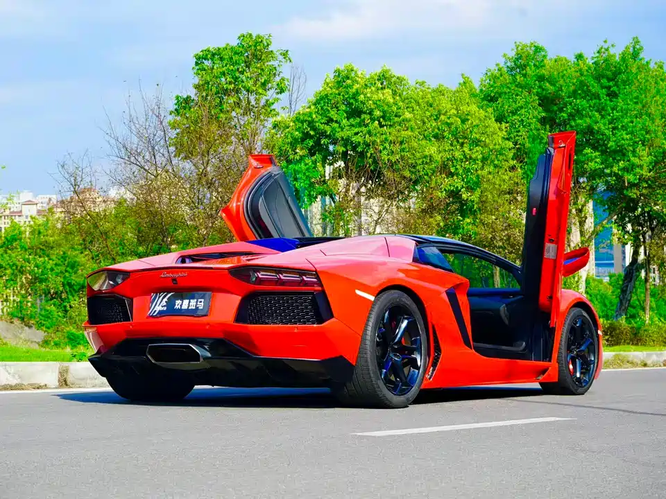 Lamborghini Aventador