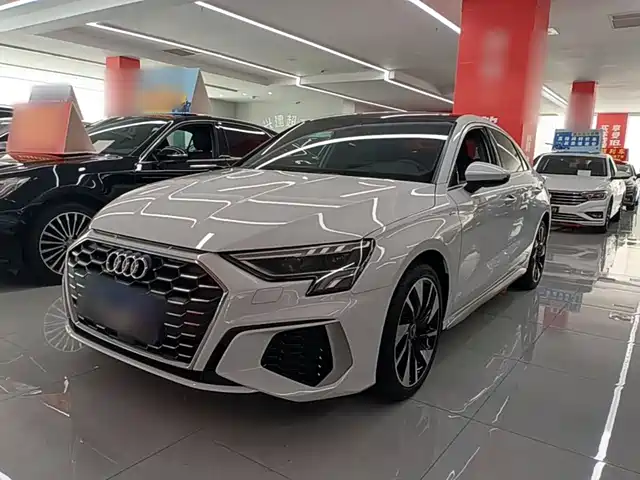 Audi A3 2024 — купить из Китая под заказ