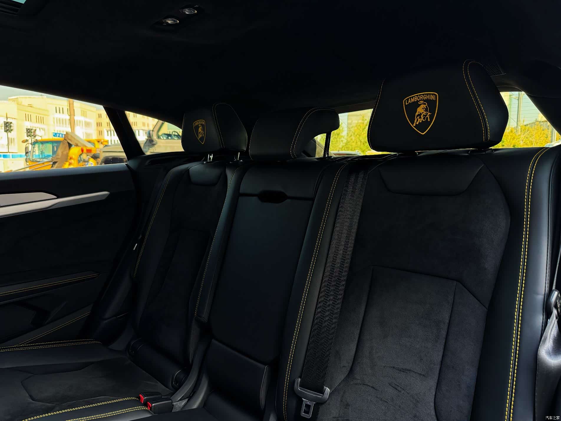 Lamborghini Urus, 2019 9