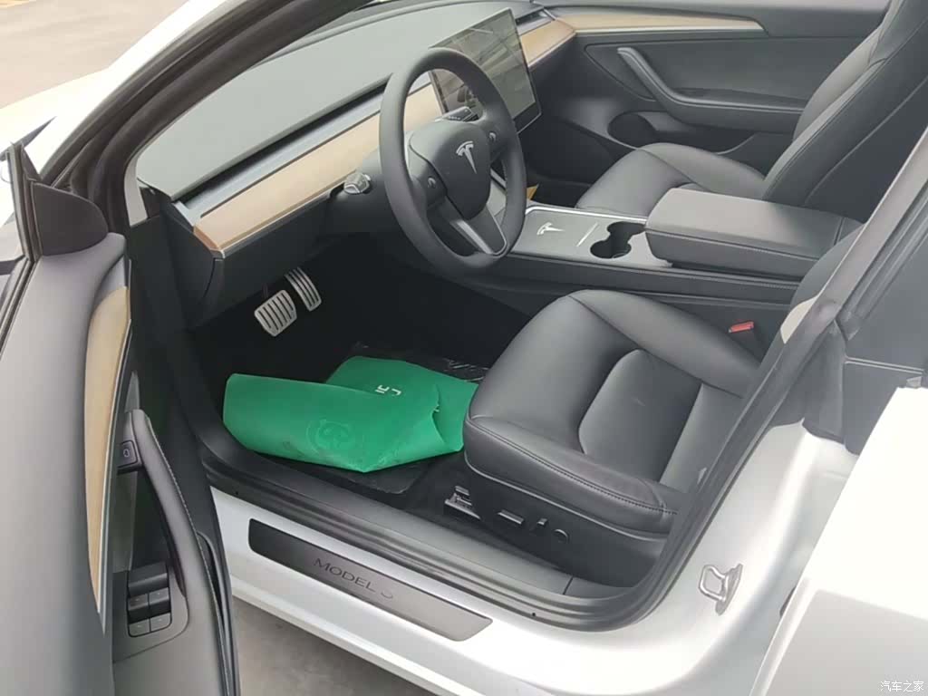 Tesla Model 3, 2021 16