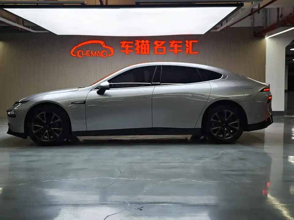 XPENG P7