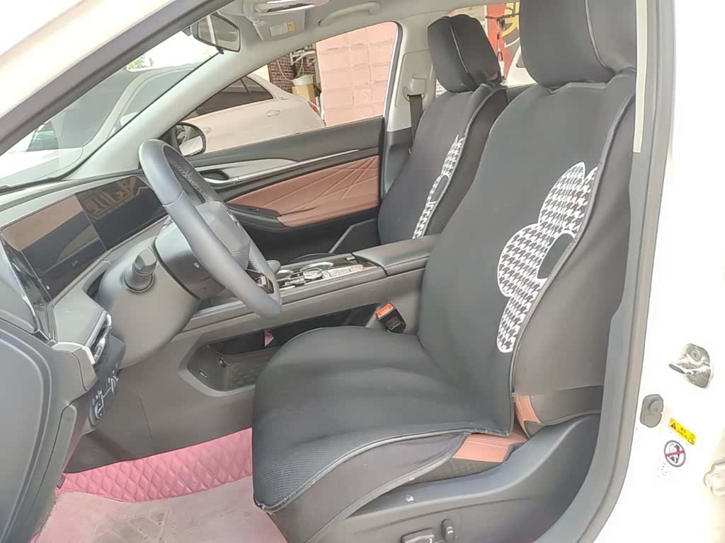 Changan Eado, 2022 15