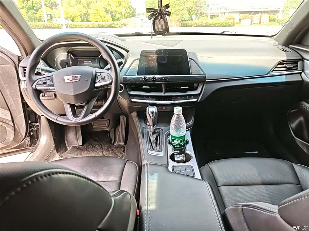 Cadillac CT4, 2022 10