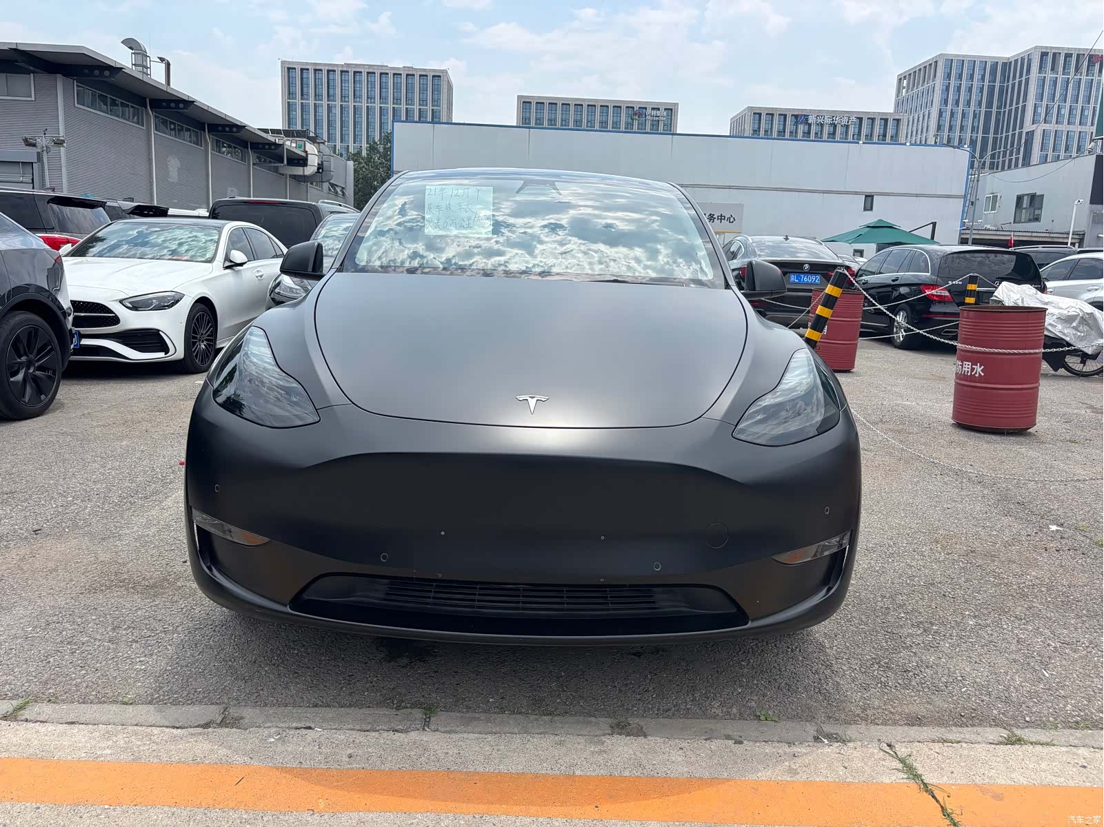 Tesla Model Y, 2021 все фото