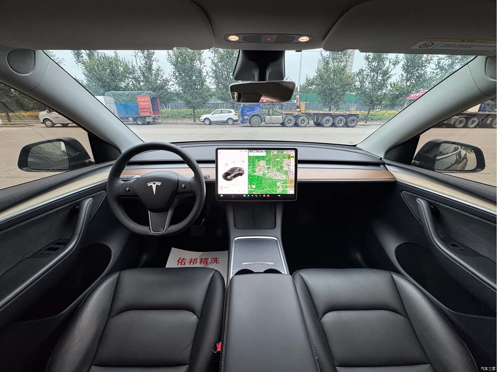 Tesla Model Y, 2022 все фото