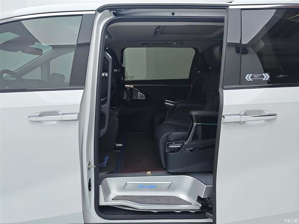 Trumpchi M8, 2023 19