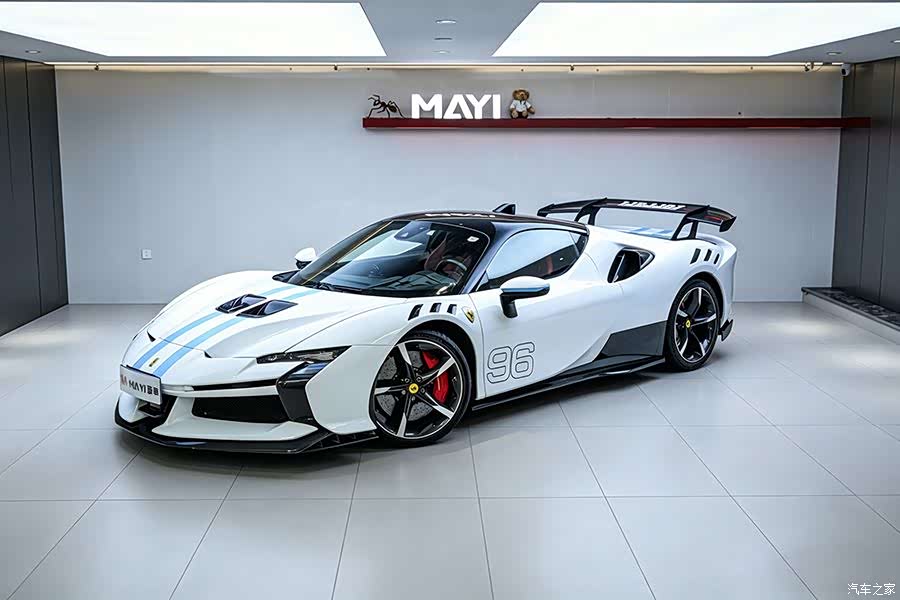 Ferrari SF90, 2022 4