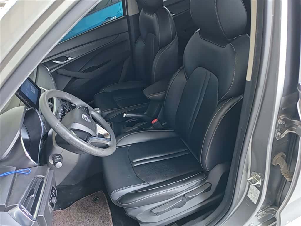 Wuling 360, 2018 15