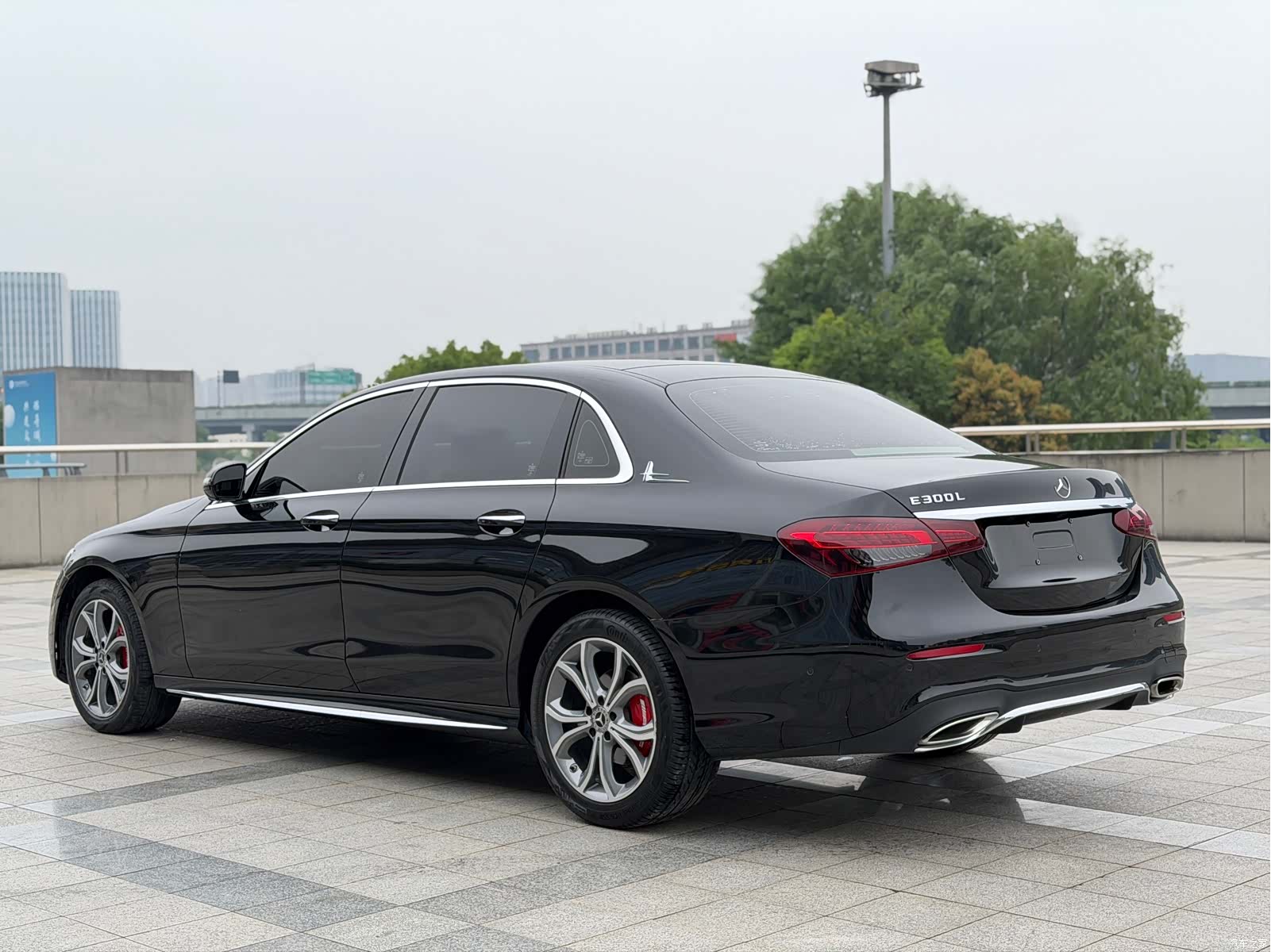 Mercedes-Benz E-Class, 2021 4
