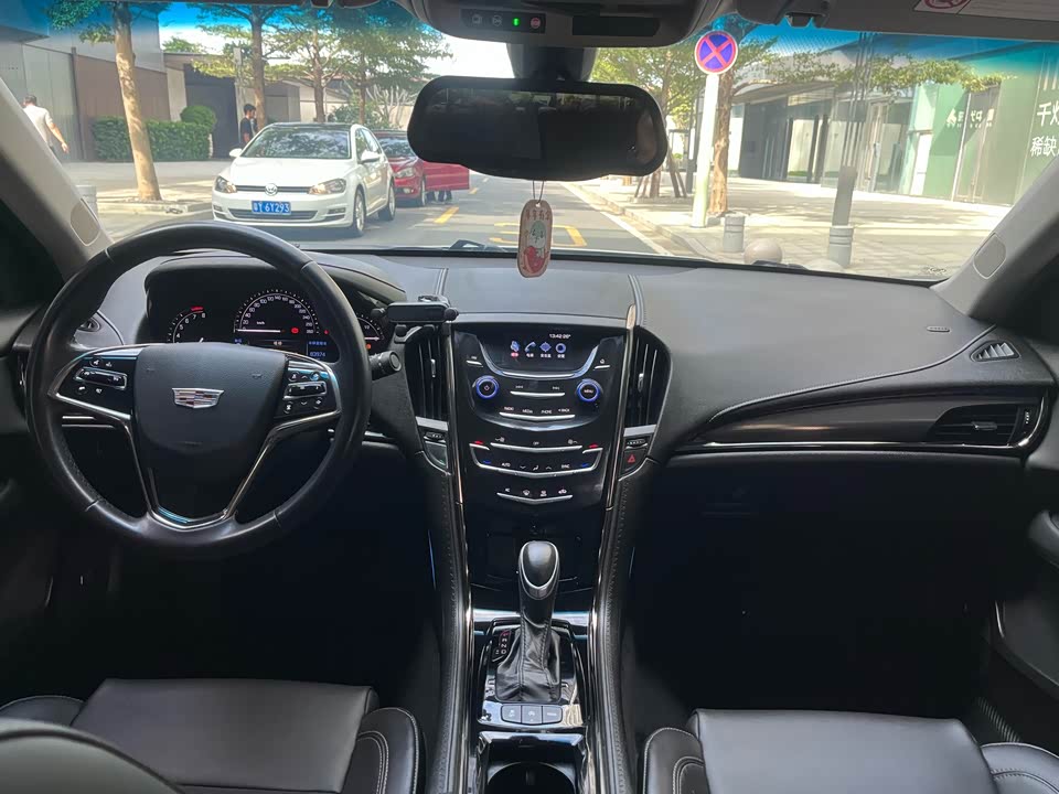 Cadillac ATS-L