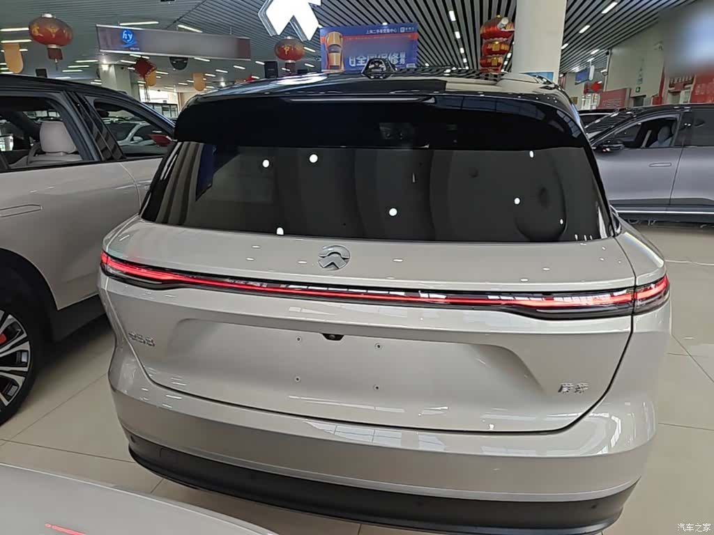 NIO ES8, 2023 6