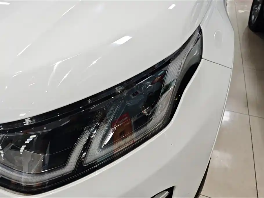 Land Rover Discover sports