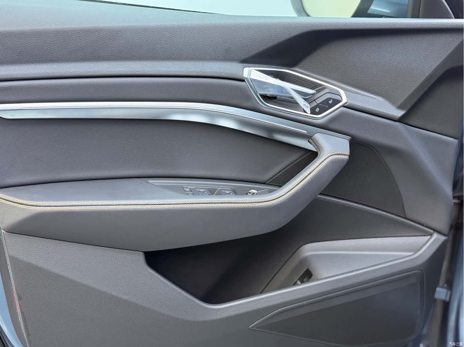 Audi e-tron, 2026 22