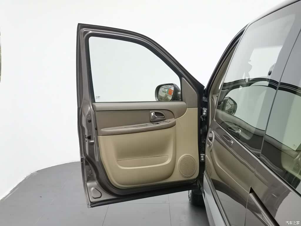 Buick GL8, 2015 8